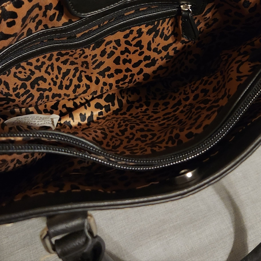 Purse - Picture 2 of 4